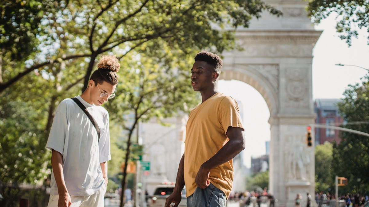 Qu'est-ce que la génération Z ? Jeunes adultes de la génération Z en ville